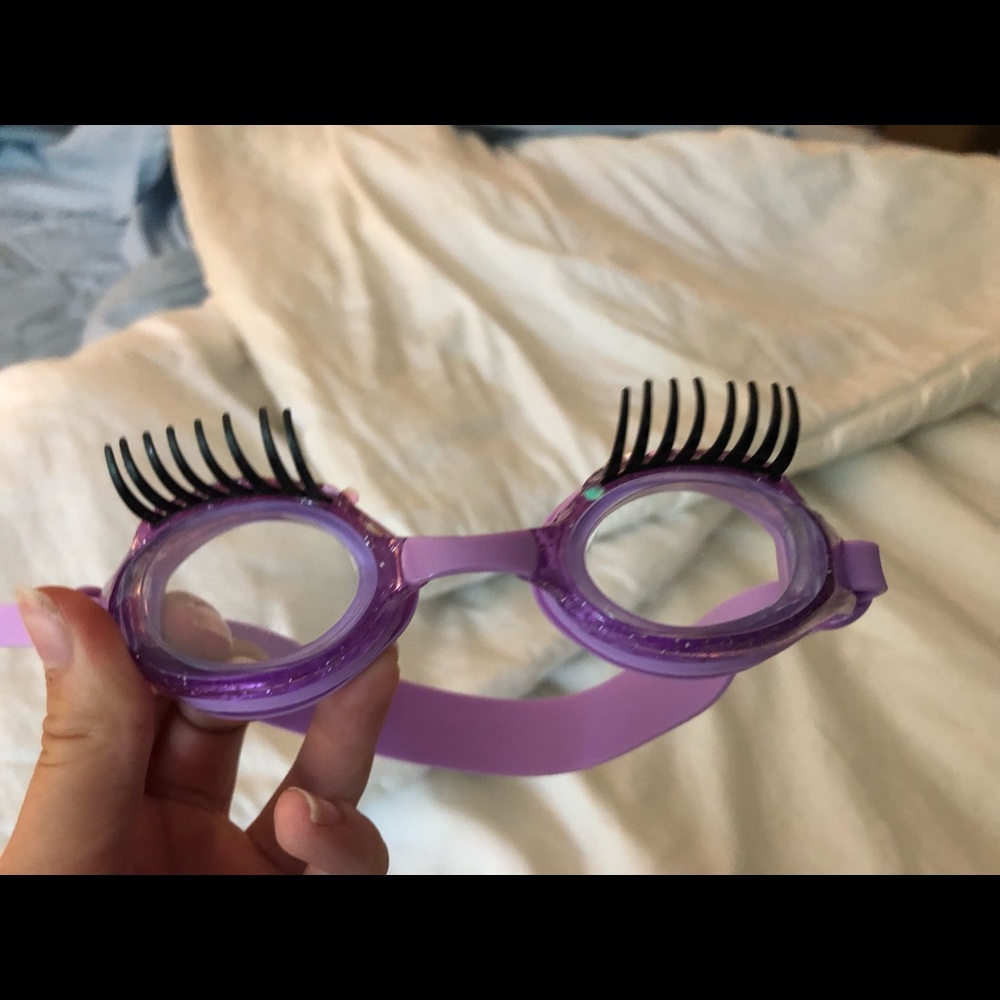 Eyelash Swim Goggles